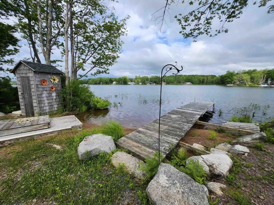 Caia Lakeside Retreat - Sunken Lake New Minas Exterior foto